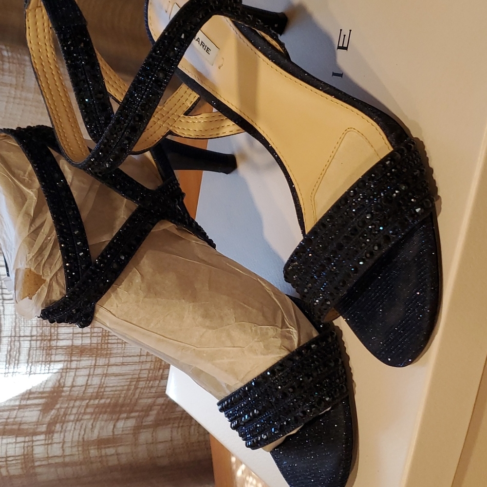 Alex Marie Parlyn navy gemstone heals